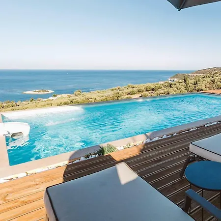 Yiameli With Private Pool Skinária