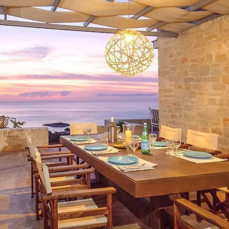 Villa Yiameli With Private Pool
