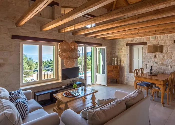 Yiameli With Private Pool Villa Skinaria